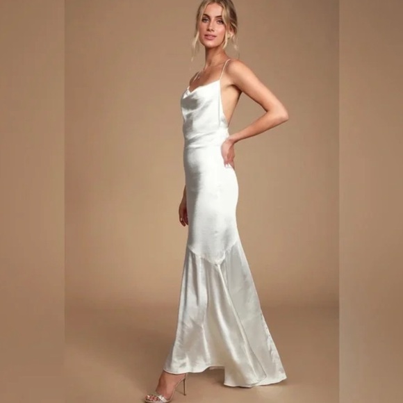 REVOLVE ELLIAT Aisle Dress in White Size M - Picture 3 of 7